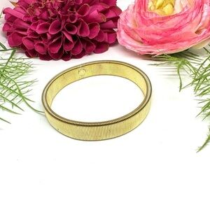 VINTAGE⚜️Golden Slinky Spring Coil Bracelet